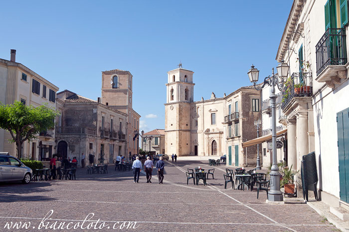 Санта Северина