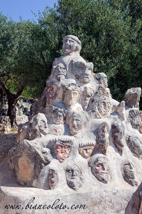 Каменные лица Филиппо Бентивенья. Шакка (Sciacca)