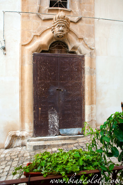 Дворец Беневентано Шикли