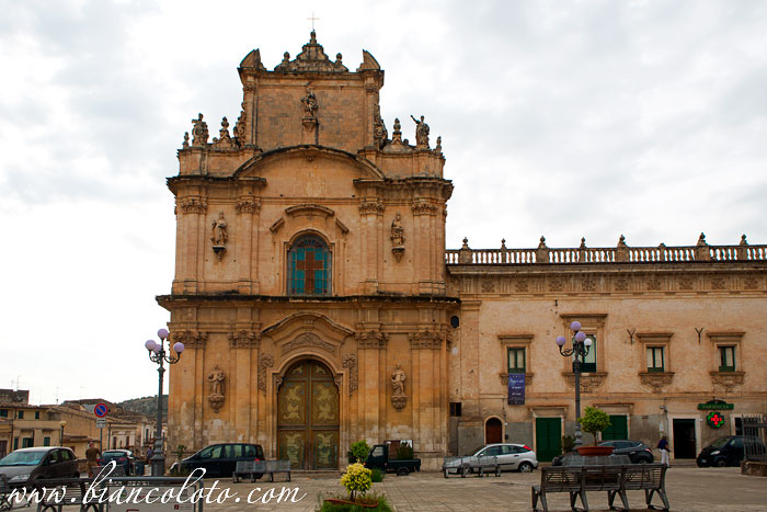 Церковь Санта Мария Аннунциата. Шикли