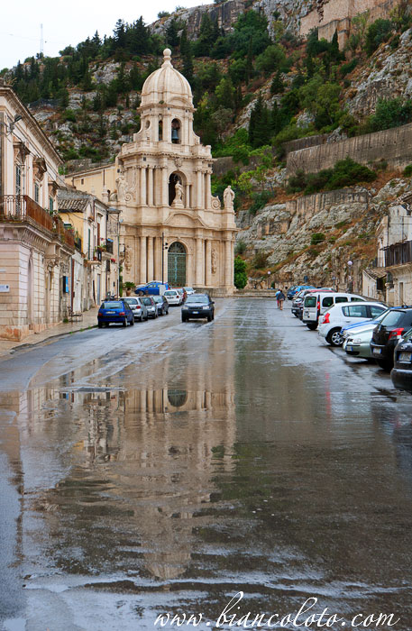 Церковь Сан Бартоломео. 