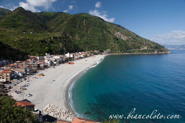 Пляж. Шилла