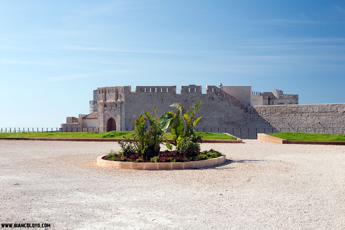 Замок Маниака. Сиракуза