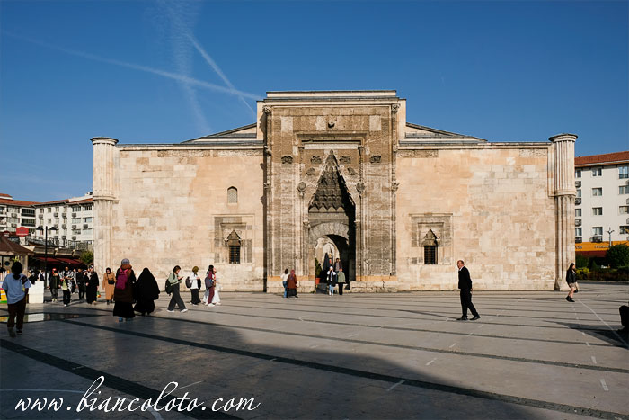 Медресе Буруджийе. Сивас