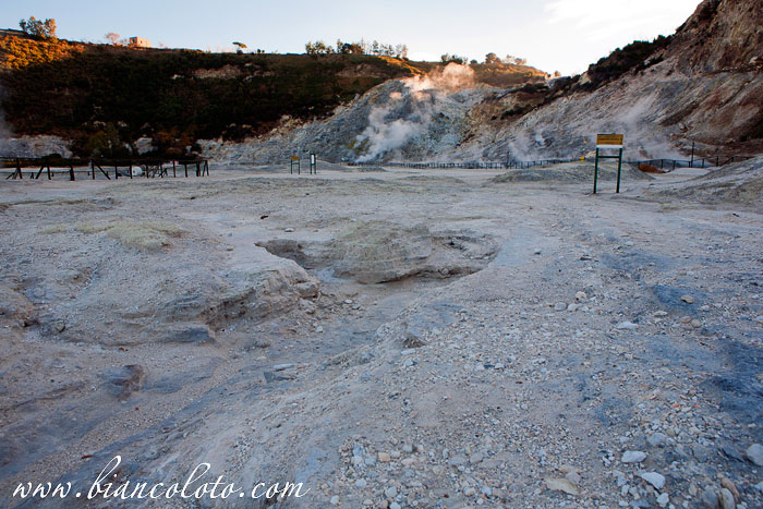 Грязевая ванна Сольфатары