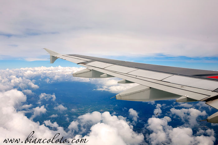 Почему в самолете меняется вкус еды? 