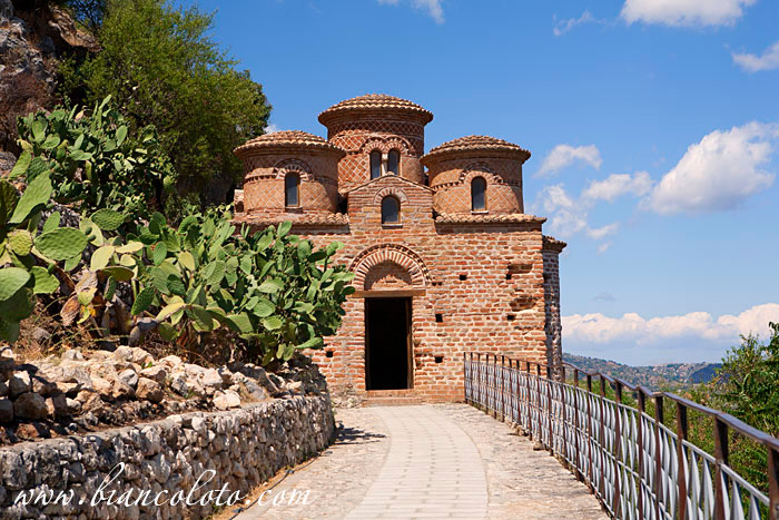 Каттолика ди Стило. Стило