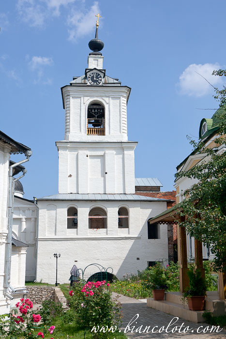 Никольская церковь. Свято-Троицкий Белопесоцкий Монастырь