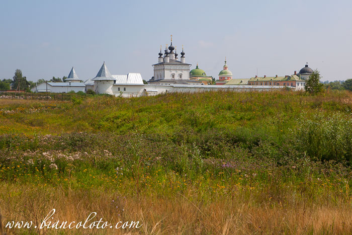 Свято-Троицкий Белопесоцкий Монастырь