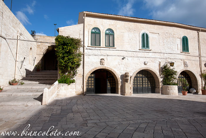 Арагонский замок. Таранто