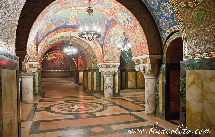 Крипта. Опленац