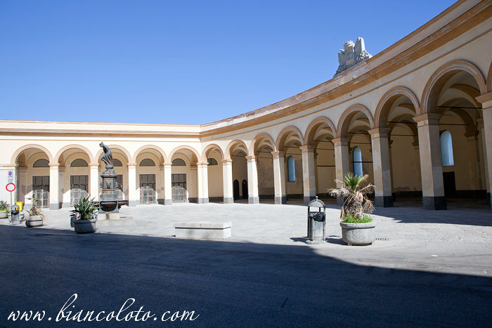 piazza Mercato del Pesce