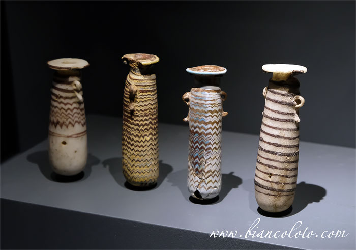 Сосуды для слез. Музей Трои