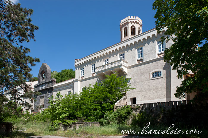 Заброшенная серная шахта. Туфо