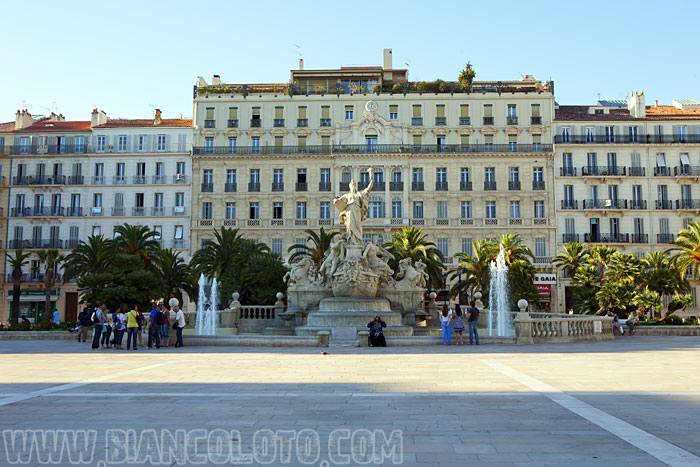 Площадь Свободы. Тулон
