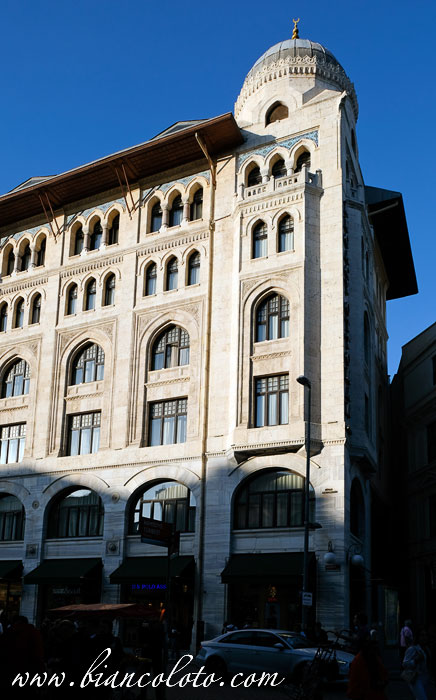 4-ый Вакыф Хан, Стамбул