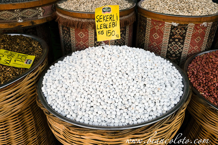 Леблеби или колённый нут 