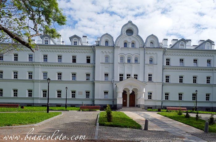 Гостиница при монастыре