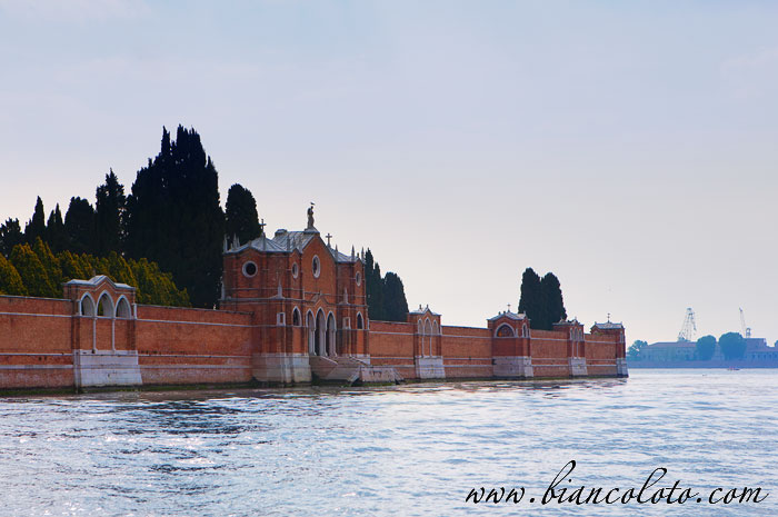 Остров-кладбище Сан Микеле