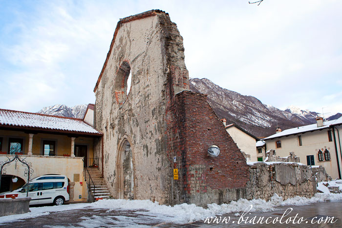 Руины Венцоне