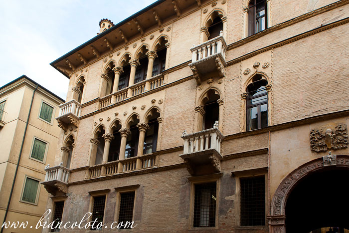 Дворец Тьенне. Виченца