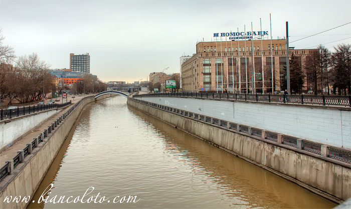 Вдоль Яузы, Москва