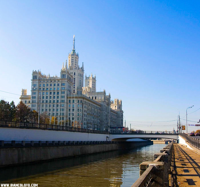 Вдоль Яузы, Москва