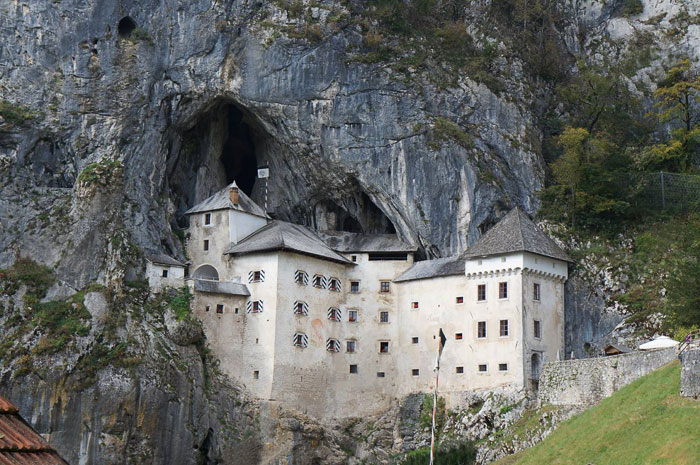 Предъямский замок